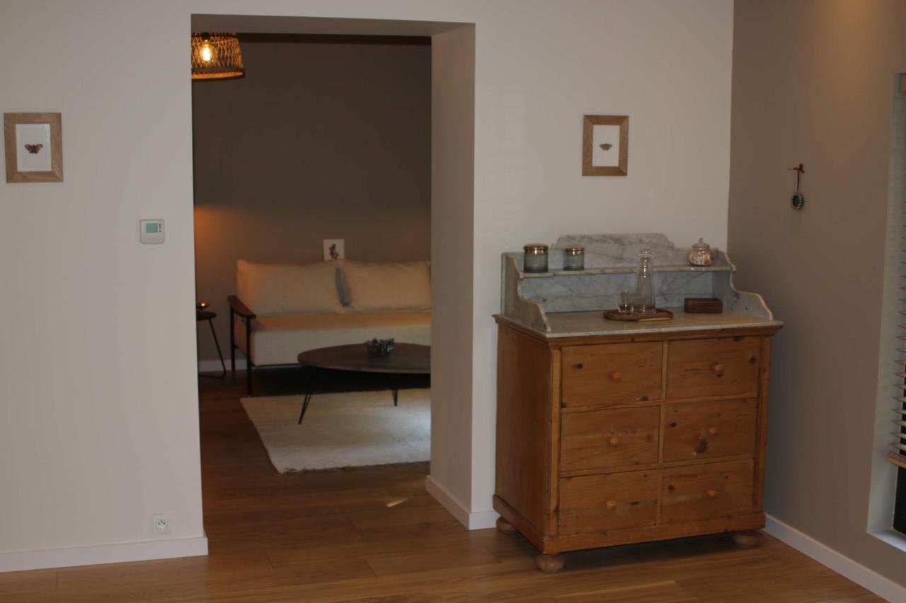 Malis Castera Le Petit Chateau Couette-café Saint-Jean-de-Blaignac